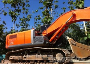 Аренда экскаватора гусеничного